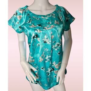 Silky Satin Blouse, Floral, Pretty Round neck details, Ladies Medium